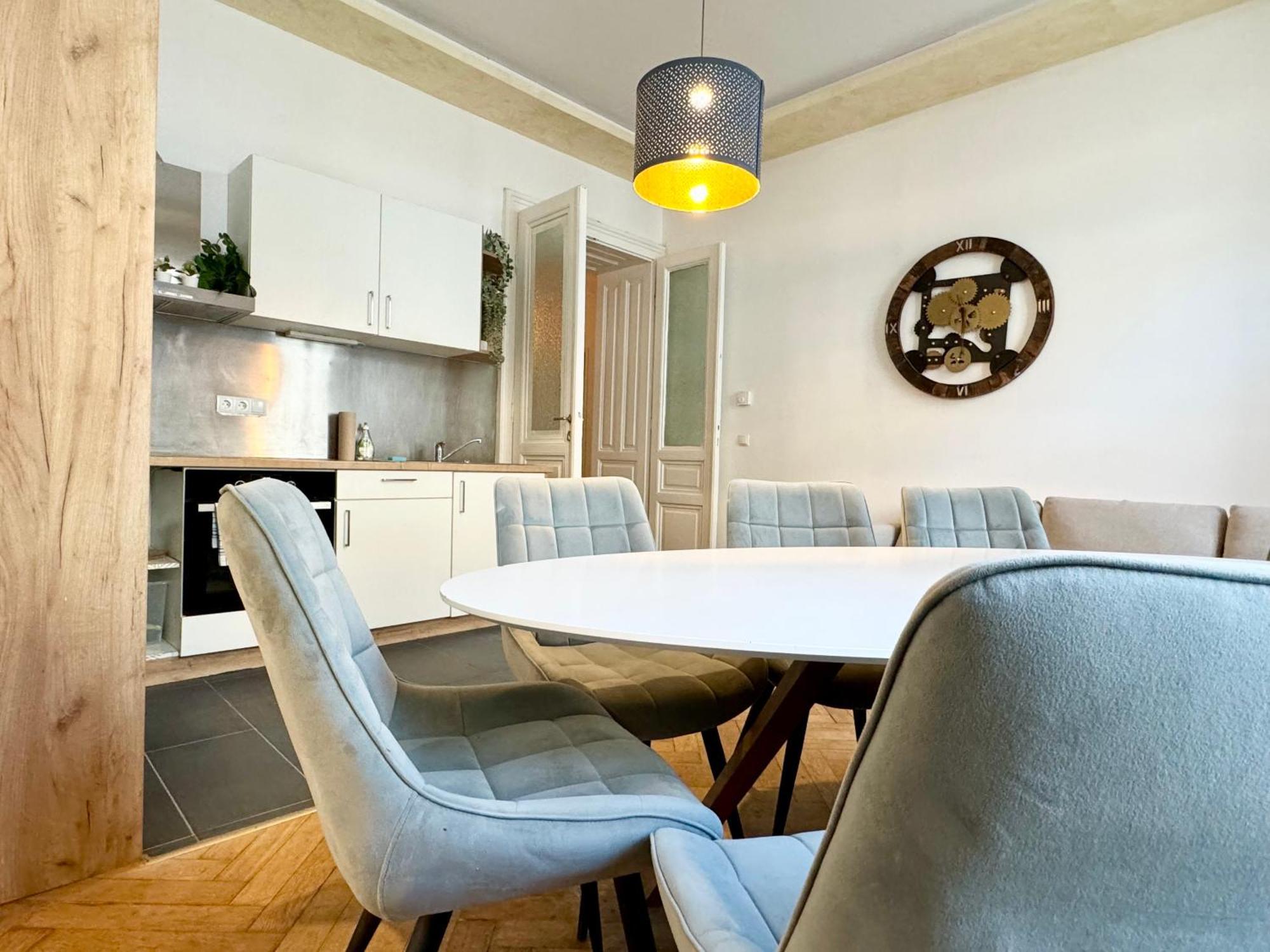Premium Apartment Located At The Famous Vienna Kutschkermarkt 外观 照片